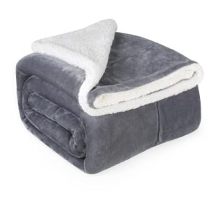 Edaygo Kuscheldecke 2-Seitig, Oberseite Fleece/Unterseite Sherpa, Flauschig, 270 x 230 cm, Grau – Jetzt für nur 18,99€ statt 21,99€